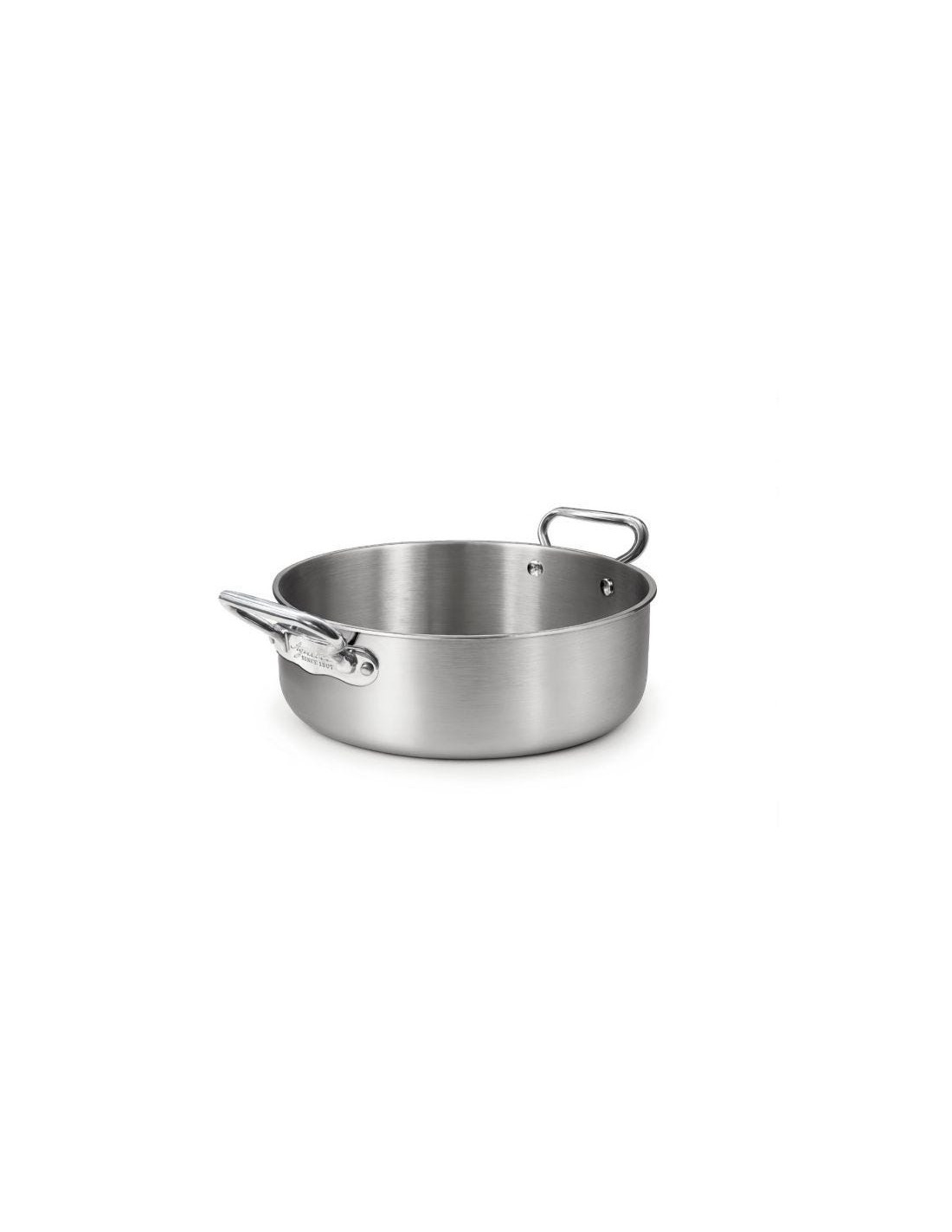 Cacerola baja en aluminio-inox triple acabado satinado, para inducción con dos asas, diámetro 24 cm.